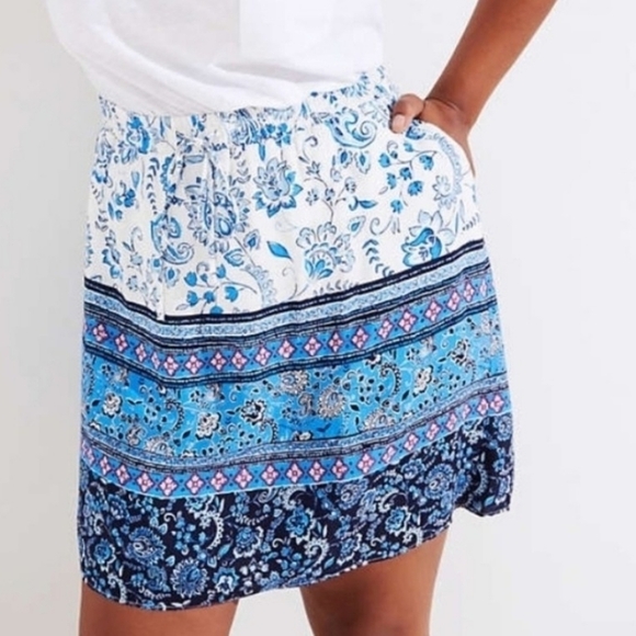 LOFT Blue And White Paisley Floral Print Boho Chic Skirt Sz Large NWOT - Picture 1 of 12
